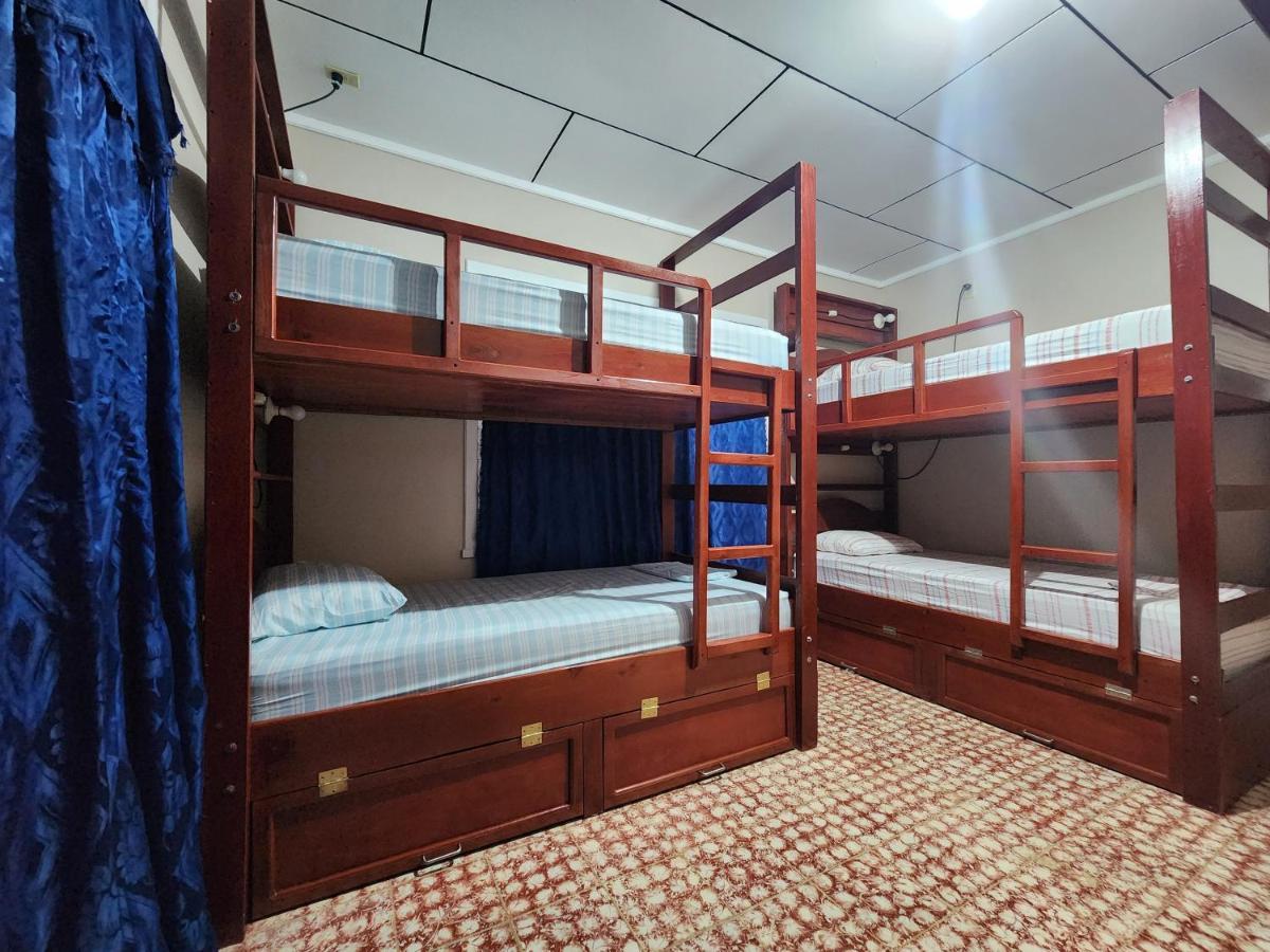 Fenix Hotel & Hostel أوتاليا المظهر الخارجي الصورة