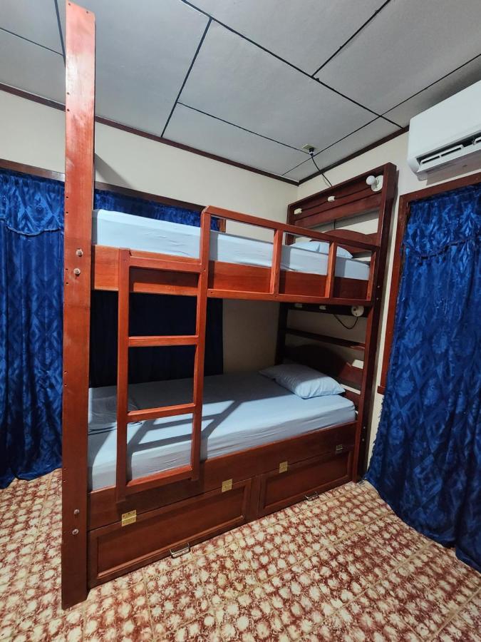 Fenix Hotel & Hostel أوتاليا المظهر الخارجي الصورة