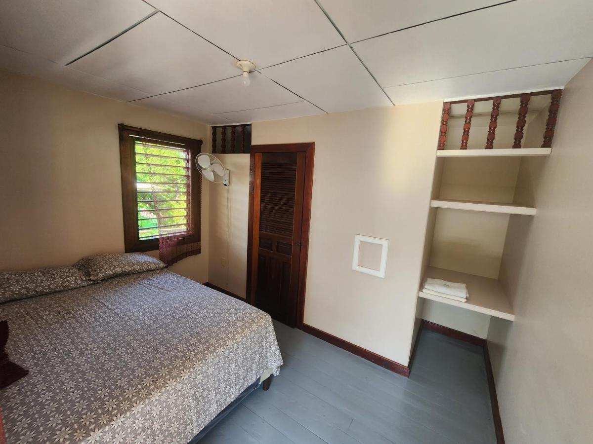 Fenix Hotel & Hostel أوتاليا المظهر الخارجي الصورة